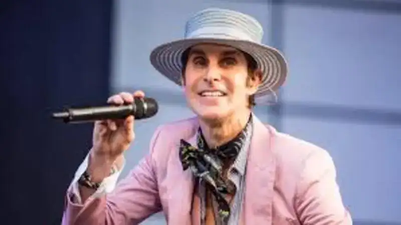 Perry Farrell Net Worth